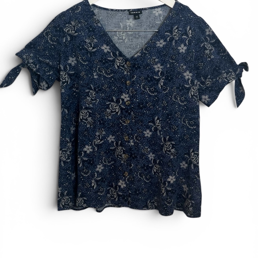 torrid Navy Floral Button-Front Tie-Sleeve Top